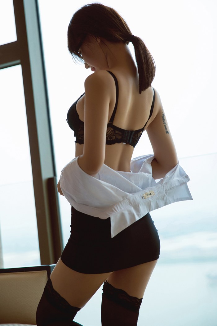 气质美女黑发蕾丝［40P］