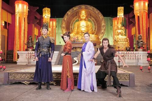 媒体探班《盛唐幻夜》 董琦拍打戏差点被毁容