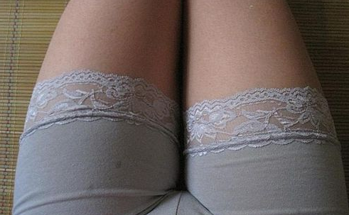 女生走光图片