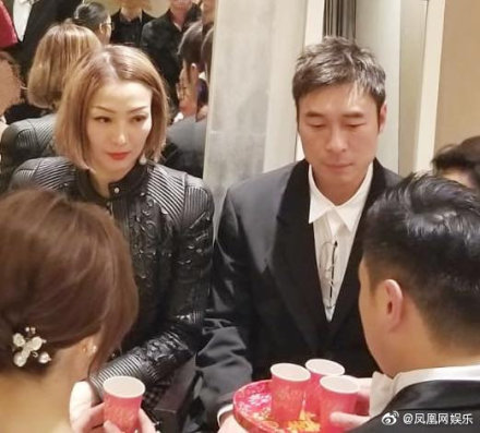 许志安出轨当天是结婚5周年？曝郑秀文演唱会已叫停