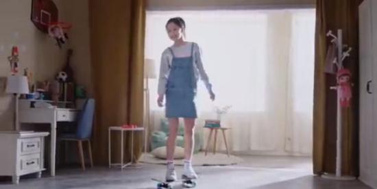 好高！田亮女儿森碟近照曝光 11岁身高近1米7