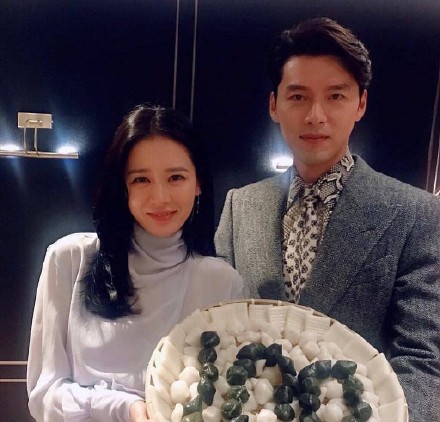 玄彬孙艺珍正面回应恋情：不知道怎么就变成这样了