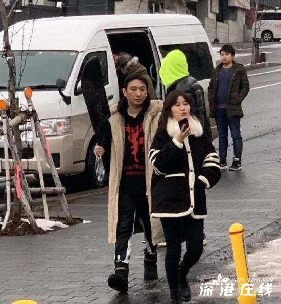 网友日本偶遇王思聪 有兄弟和女友相伴潇洒依旧