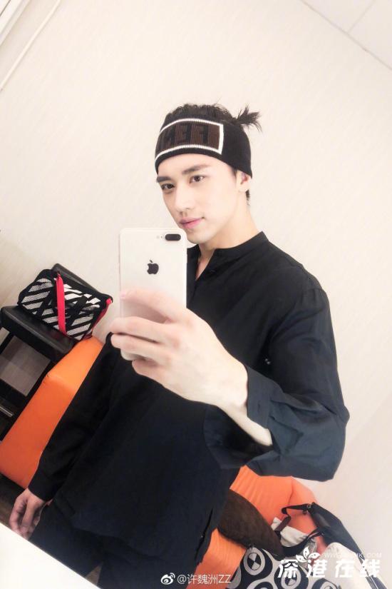 《我不能恋爱的女朋友》迟信是谁演的-是许魏洲演的吗-许魏洲个人背景微博作品介绍