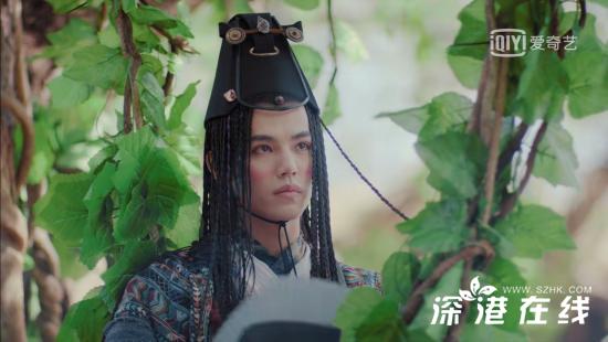 《新白娘子传奇》热播 廖鹏飞变身“彩虹屁”男孩