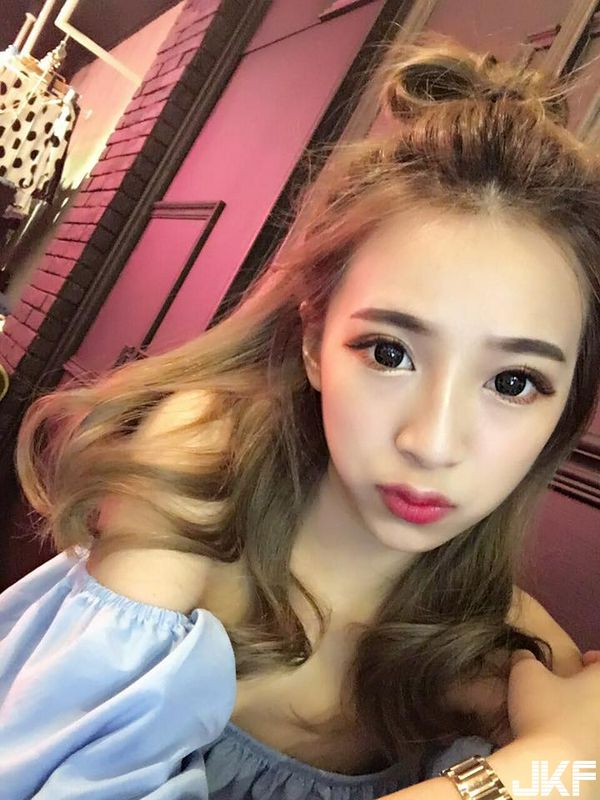 曾念花开南超可爱正妹！就算戴了牙套依旧动人