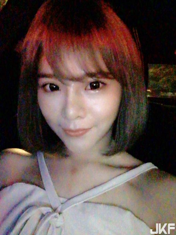 短发控请进LenaJao这种可爱大眼短发的妹子超吸引人