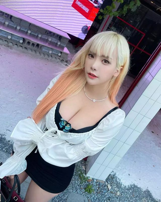 韩国网红鱿鱼游戏Cosplay令人窒息！