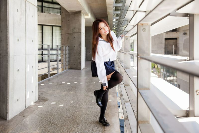 台湾美女张齐郡JULIE长筒袜校服少女