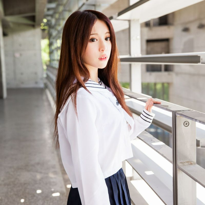 台湾美女张齐郡JULIE长筒袜校服少女