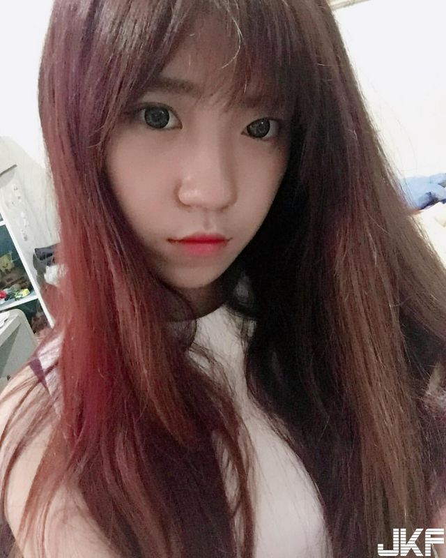 张芷瑄颜值超高！德明大眼亮丽正妹！