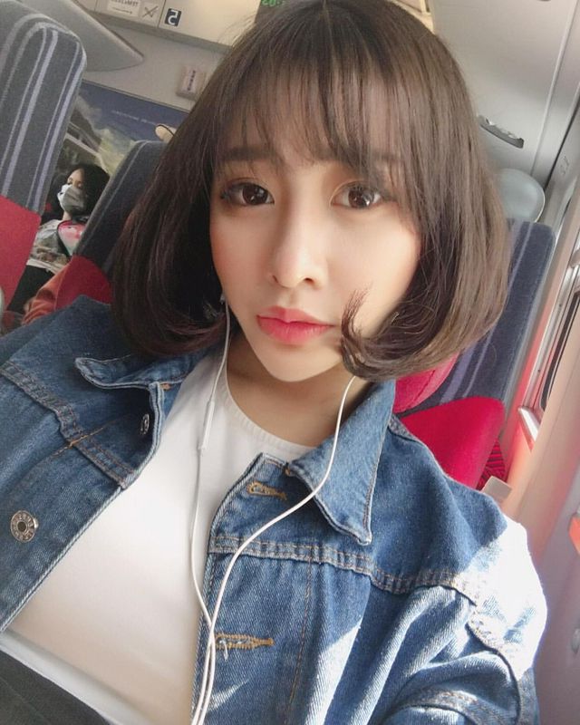 直播主妮妮浑圆巨乳溢出视觉画面超级凶