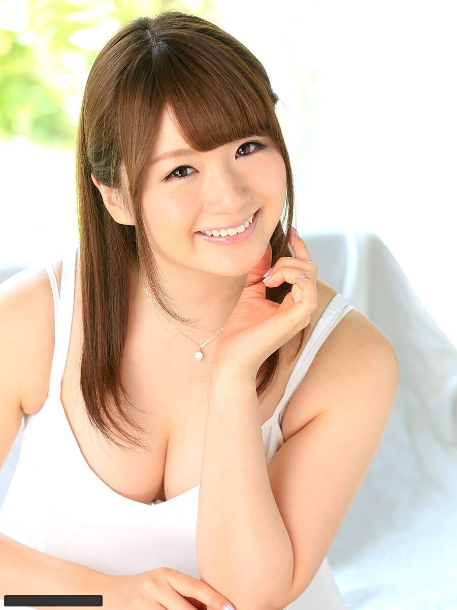 粉嫩的美女