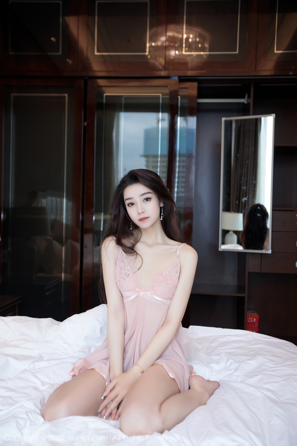 无毛性感睡衣美娇娘