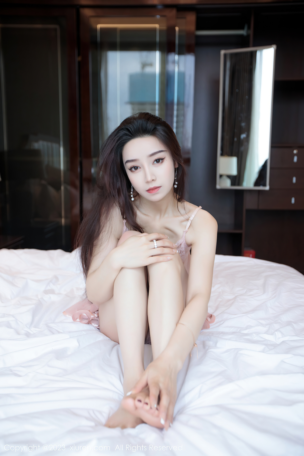 无毛性感睡衣美娇娘