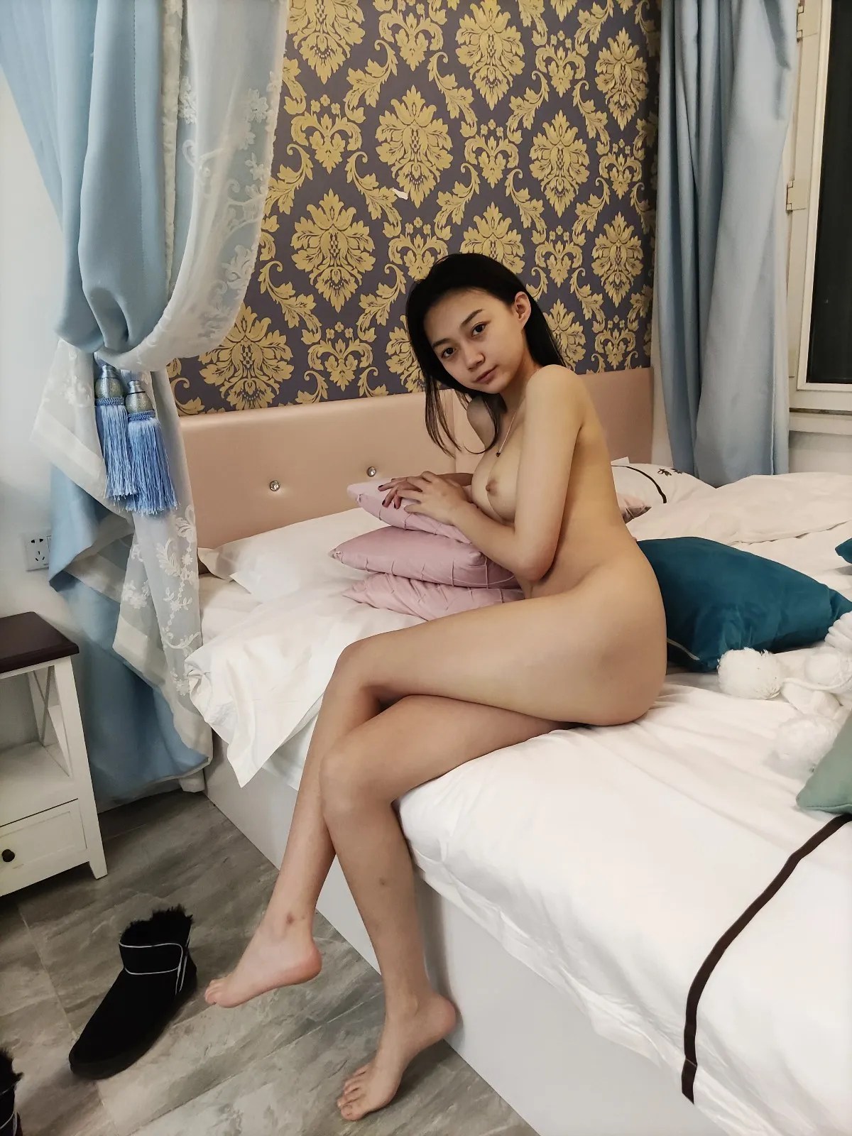 有什么一定要去吃玩看的东西吗  我想多出门走走