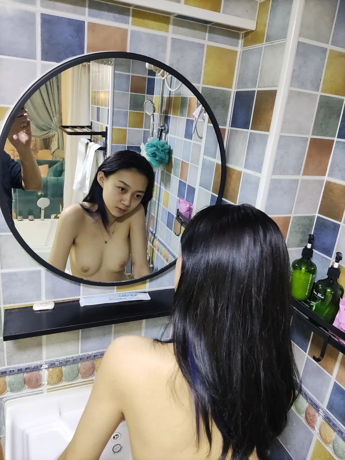 有什么一定要去吃玩看的东西吗  我想多出门走走