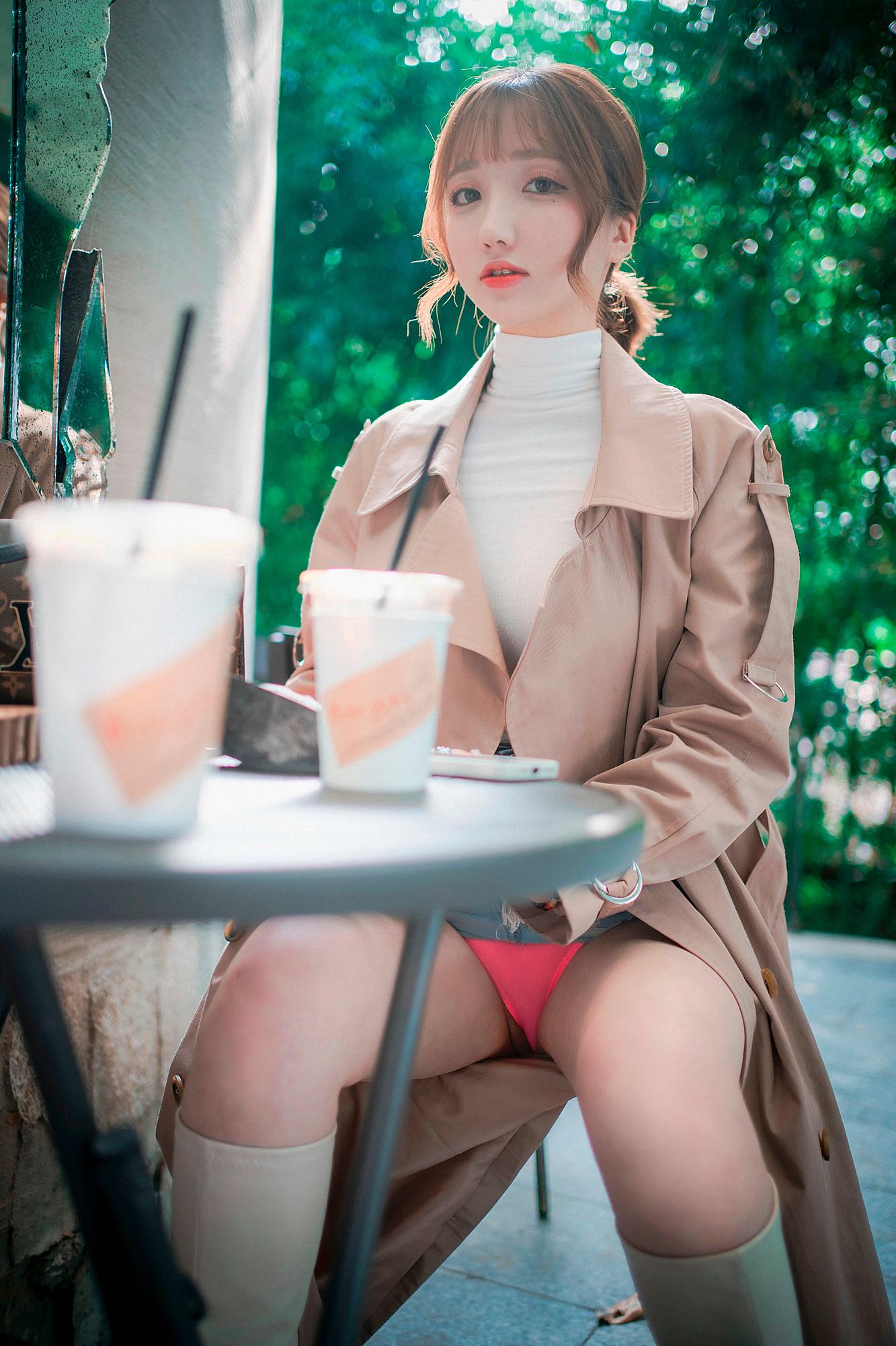 欲超迷人小姐姐