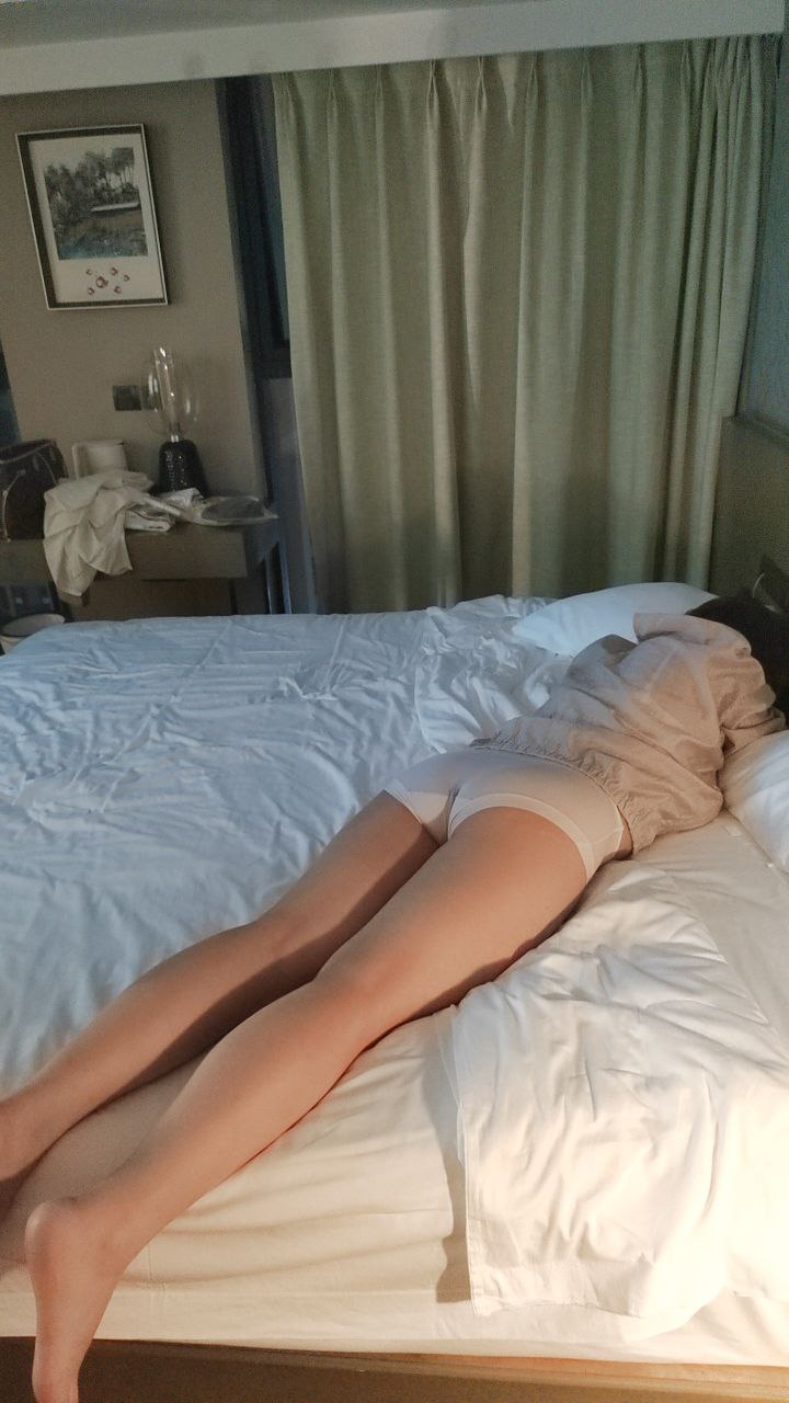 琼体遗失正茫然  逆旅仁心尽付还 肉海拾遗