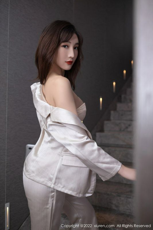 健身中心的女公关-【2023年12月更新】