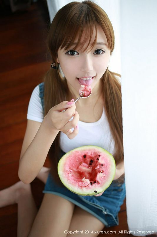一群打扮得花枝招展的小姑娘-【2023年12月更新】