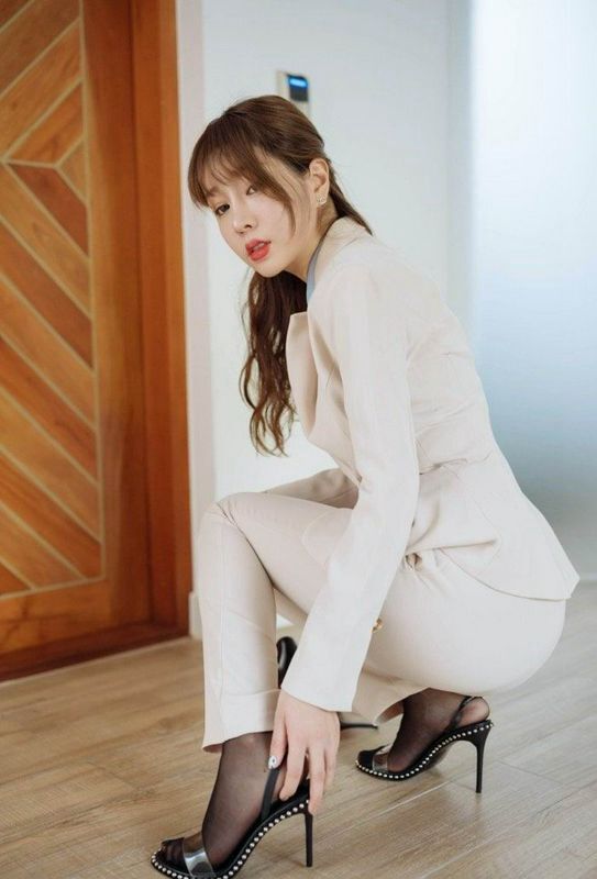 我偷上老婆的妹妹-【2023年12月更新】