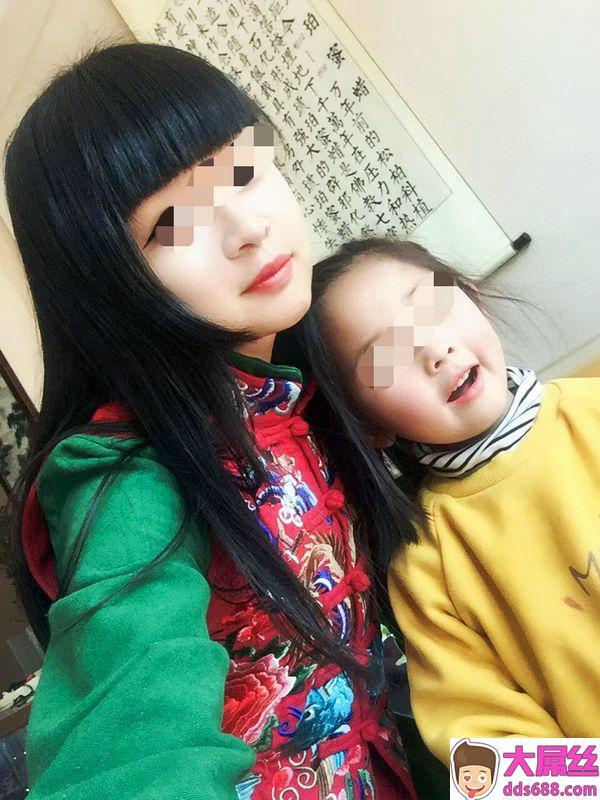 申精手势验证开年爆操少妇母狗第一炮！危险期依旧内射满满，精液多的装不下
