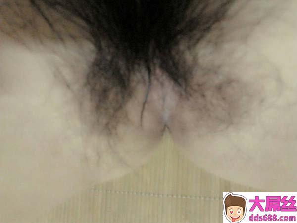 现在的小朋友自拍都颇大胆，拍了也敢随便发