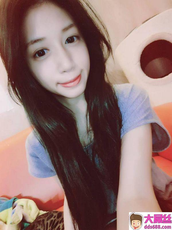菜菜林忆婷超长事业线让人惊艳