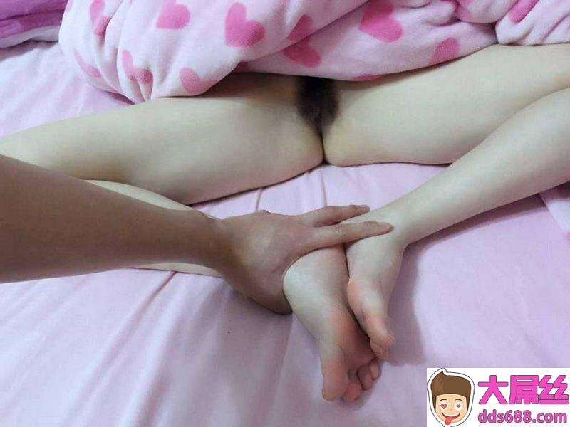 居家的小嫂子