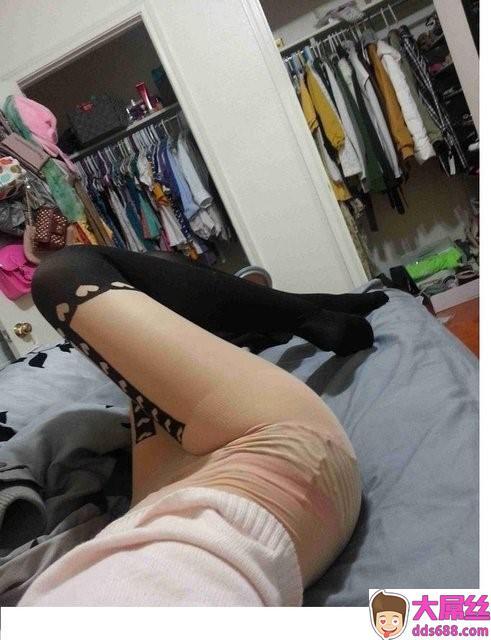夜店粉辣妹自拍