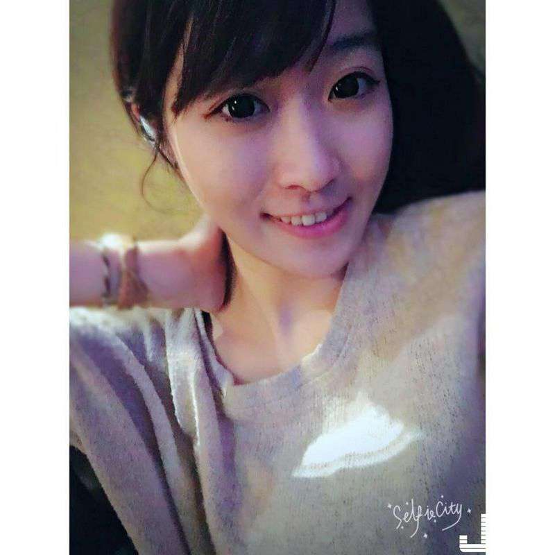 我捡了一少妇的手机