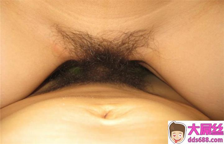 与夜店认识的妙龄女子发生一夜情～不戴套套ㄉ唷