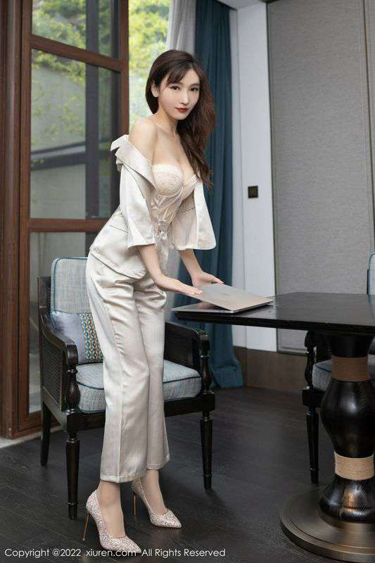 我的老师和她的妹妹