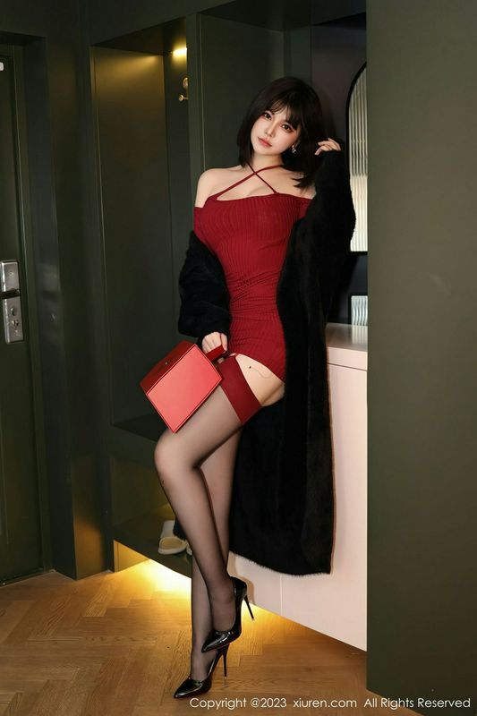 桃桃子_ 完整版无水印写真