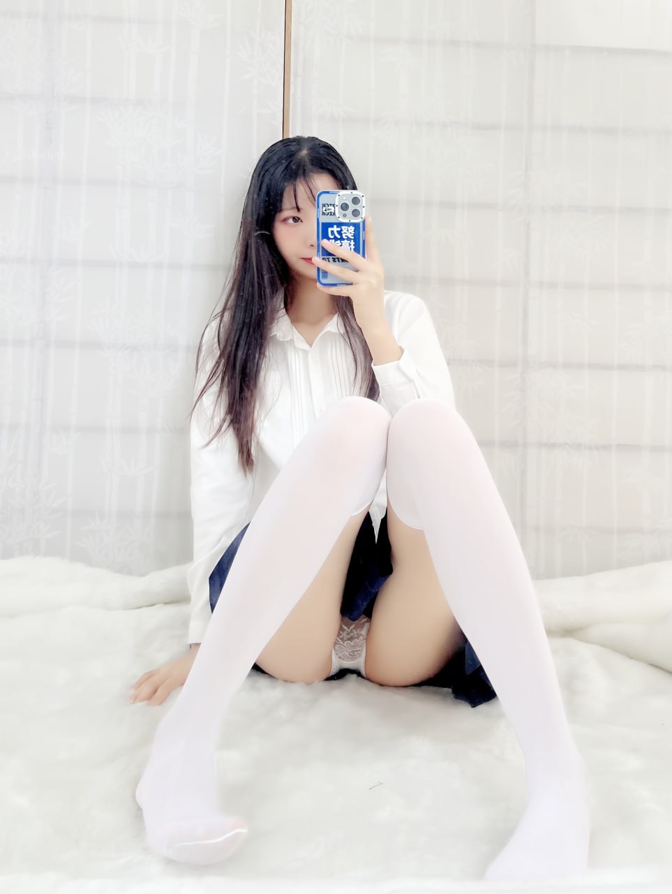 平胸美女