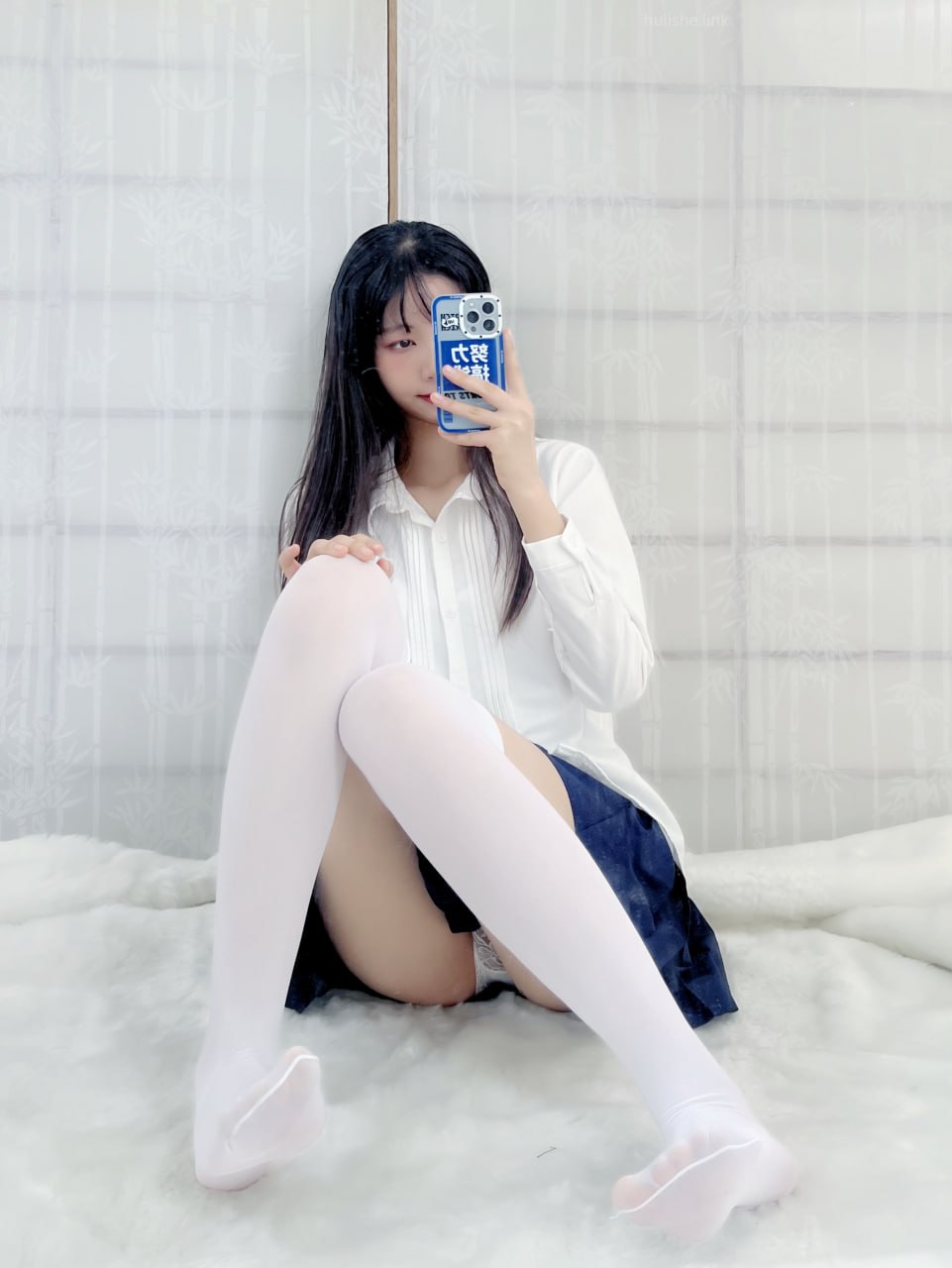 平胸美女