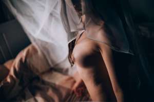 撞了大运的宅男能先后操到三位美少女coser吗