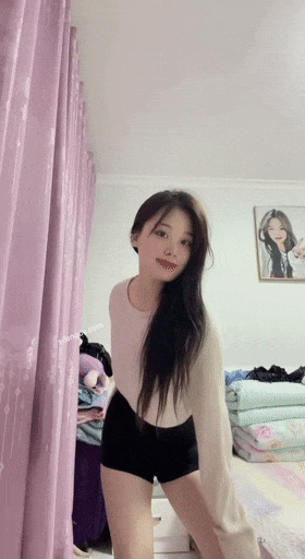 富二代真实约炮 25岁舞蹈老师，完美露脸，身材苗条气质一流，床上非常配合很淫荡