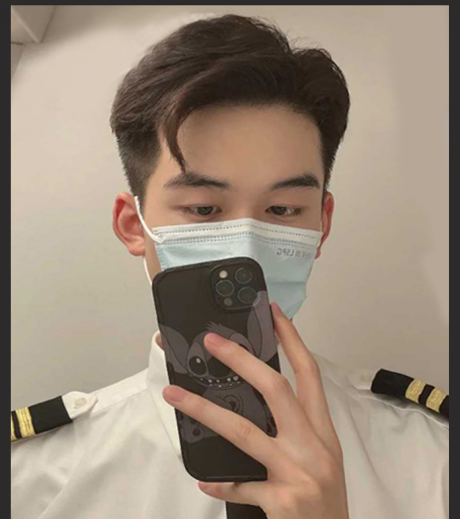 国内某航肌肉空少与空姐同事激战私拍视频流出 各种高难度轮番演绎 高潮注入生命原液